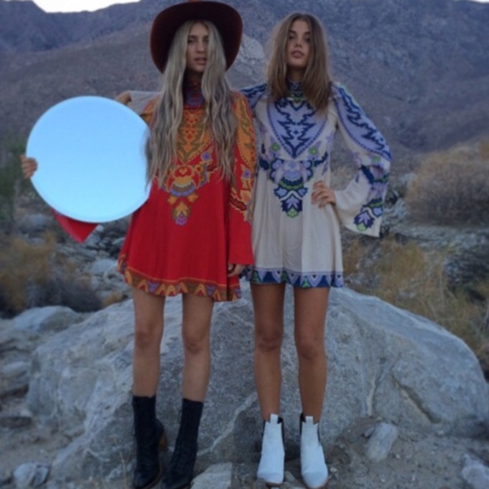 Desires Dress Lenni the label